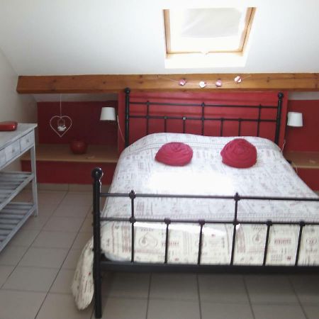 Gites "Les Framboisiers" Neufchateau Ngoại thất bức ảnh